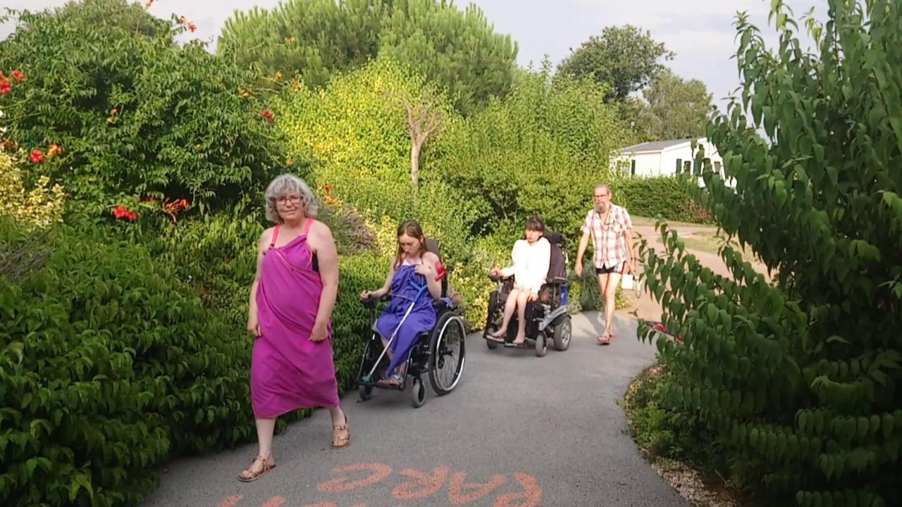 Camping L'Arada Parc Hotel Sonzay Luaran gambar